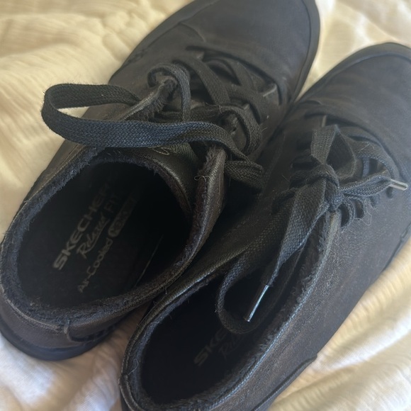 Skechers Relaxed fit air cooled memory foam women’s bootie ankle boot size 7.5 - Picture 5 of 8